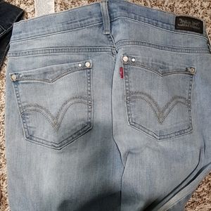 Levi's